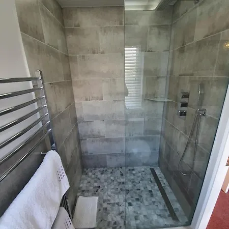 Bed and Breakfast Wolseley Park 3*
